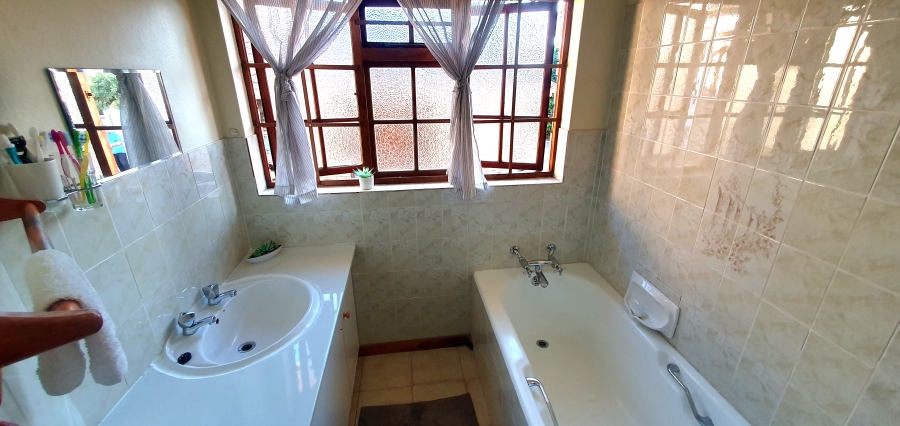 5 Bedroom Property for Sale in Winterhoek Park Eastern Cape